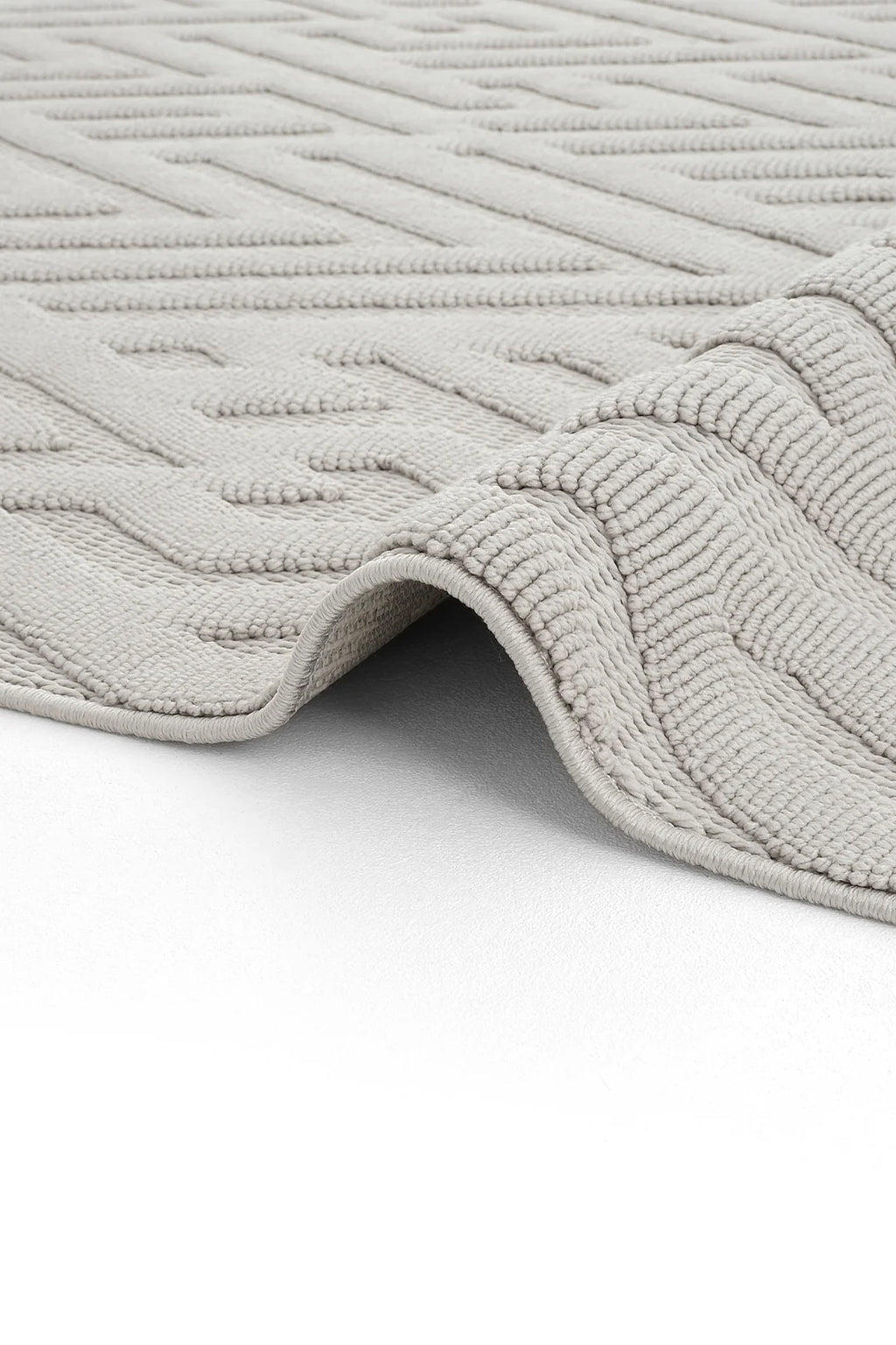 Geometrik desenli açık gri dokuma halı detaylı modern tasarım