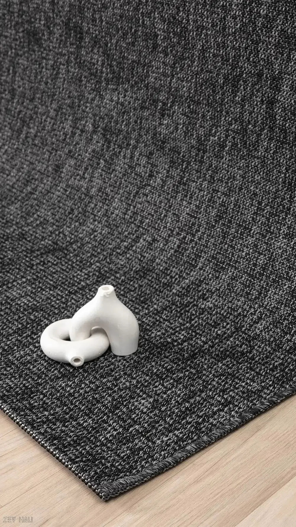 Zev Halı Keten Safir Siyahı 400 CM En Özel Kesim Halı - Mimari Formlarda Sınırsız Özgürlük | Jüt Hasır Halılar | Zev Halı