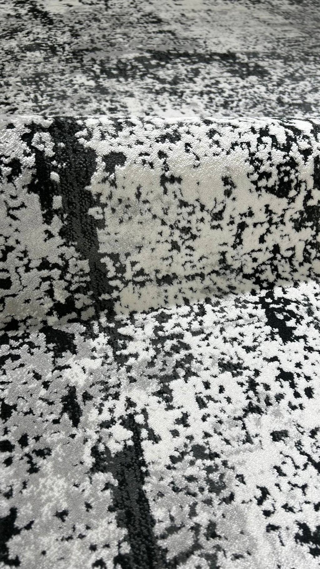 Zev Dark Serisi Zümrüt Siyahı Modern Grunge Triko Akrilik Salon Misafir Odası Halısı- %60 Fırsat Outlet st025  160x230