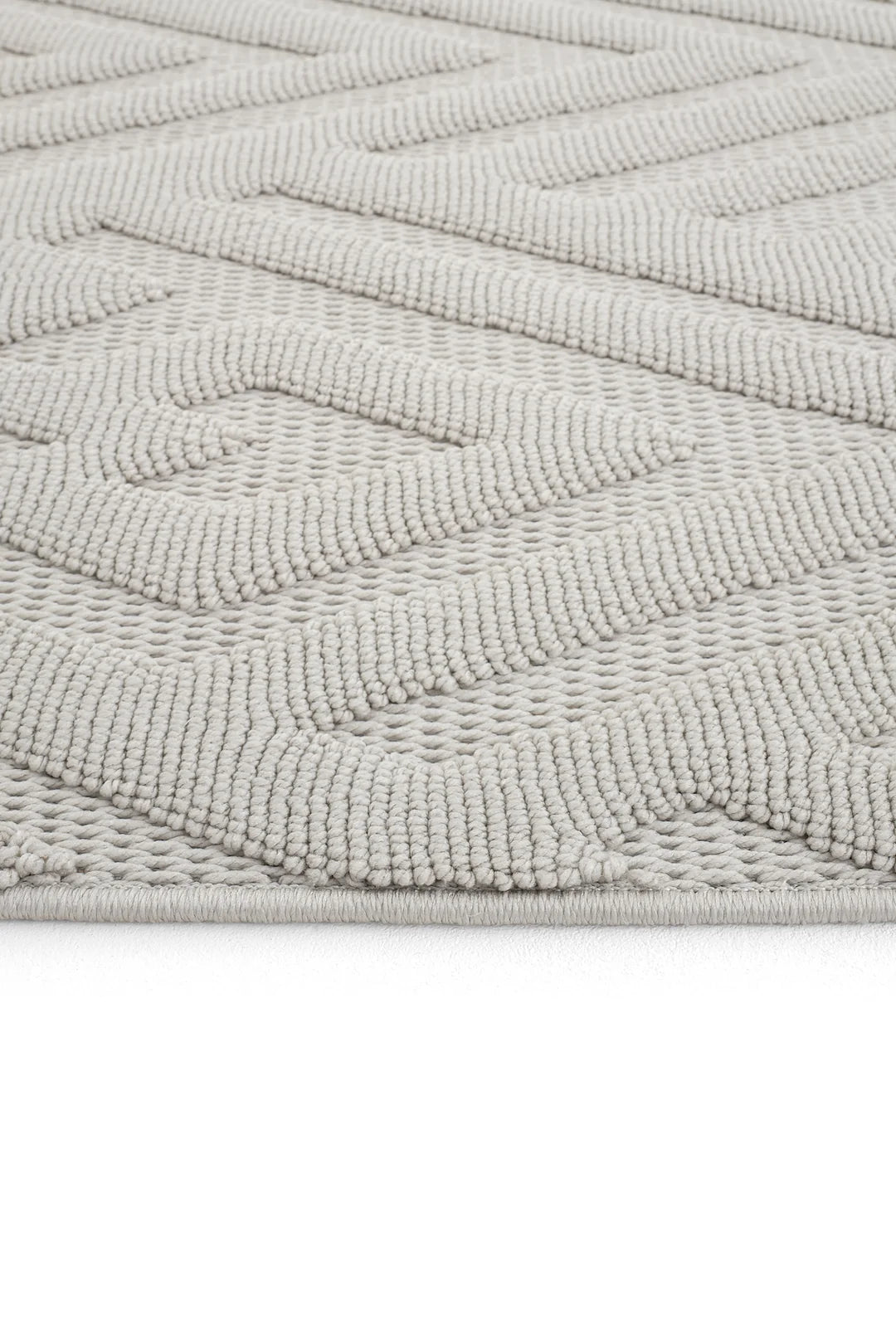 Gri renkli dokulu geometrik desenli modern halı detayı