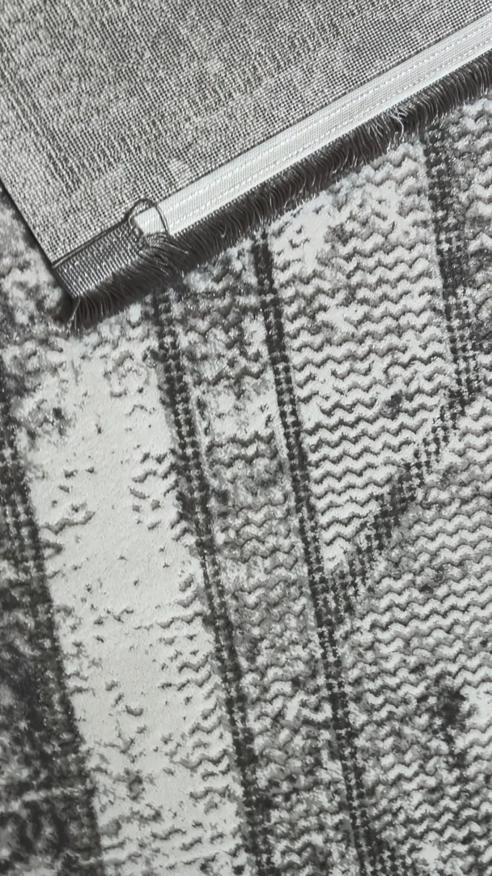 سجادة غرفة معيشة من الأكريليك المحبوك بإطار، من سلسلة زيف دارك، باللون الأسود الزمردي والأصفر الخردلي - خصم 60% في منفذ البيع st022 160x230