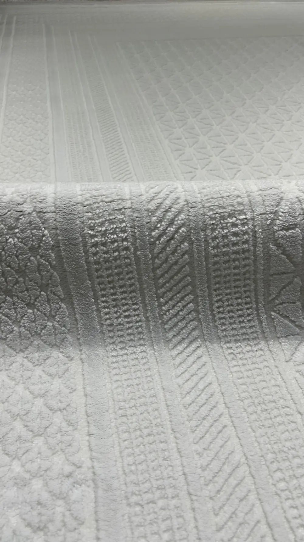 Zev Halı Prime PR024 Beyaz Kemik Geometrik Dokulu Lüks Modern Salon Halısı 160x230