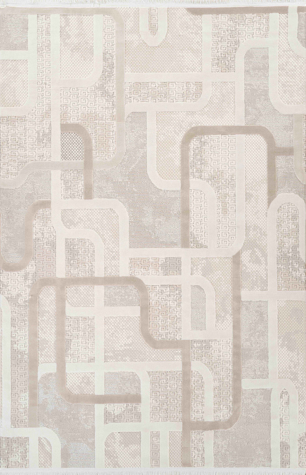 Krem kahve tonlarında geometrik desenli yumuşak dokulu modern salon ve mutfak halısı