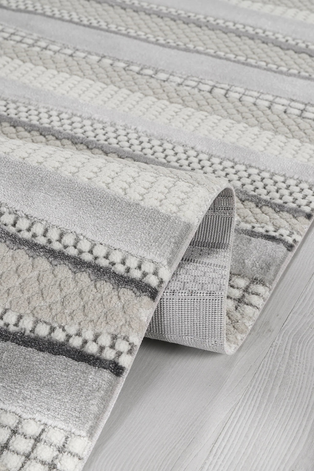 Antrasit gri yumuşak dokulu desenli salon, mutfak ve koridor halısı