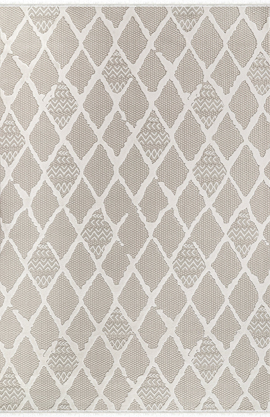 Bej ve krem renk tonlarında geometrik desenli yumuşak dokulu salon halısı