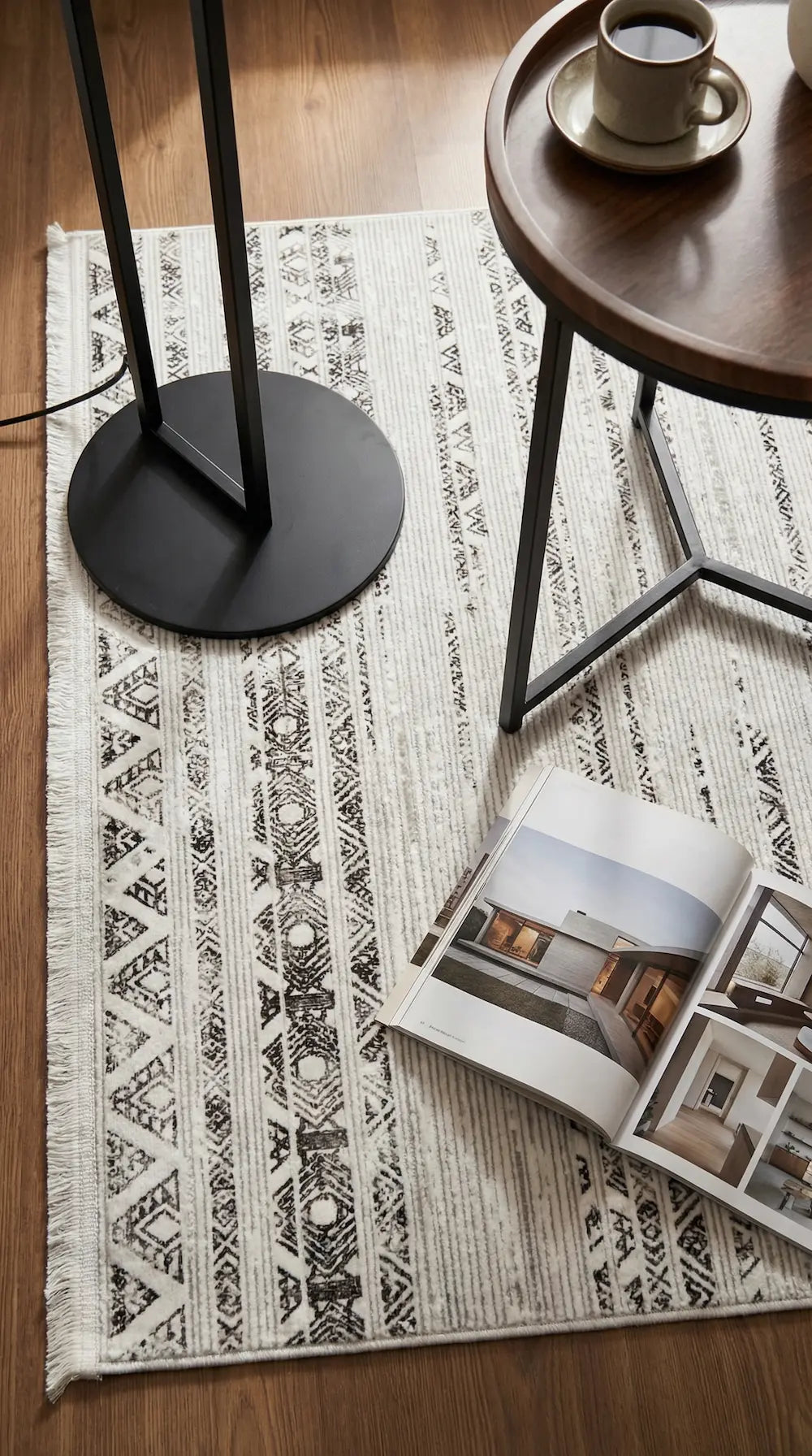 Zev Halı NK008 | Boho-Etnik Çizgili Makinede Yıkanabilir Kaymaz Taban Modern Halı 115x180