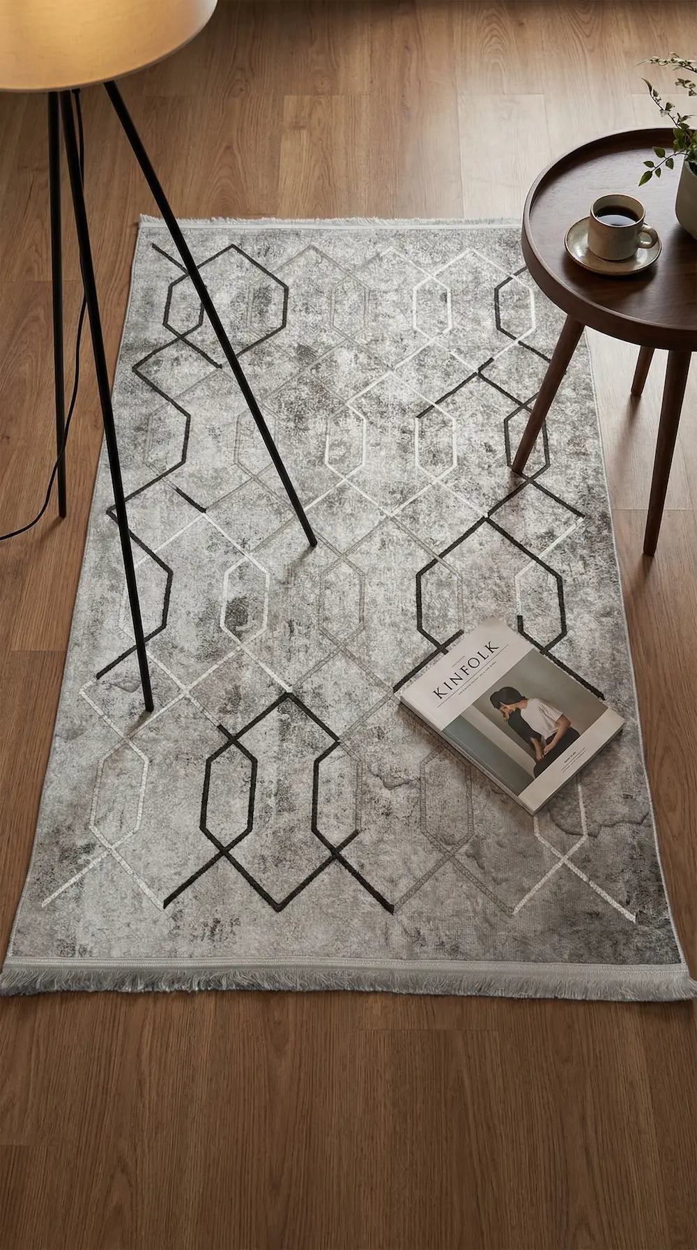 Zev Halı NK001 | 110x180 Pamuk Taban Özel Nakış İşleme Geometrik Modern Halı