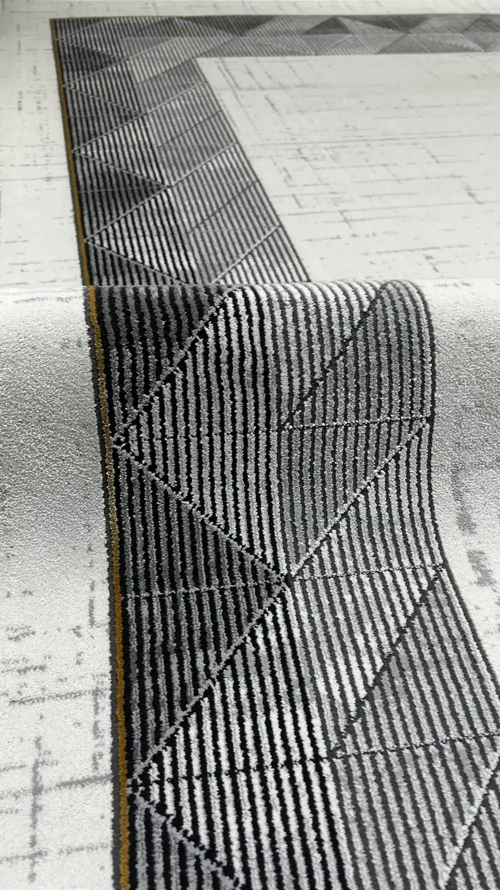 Zev Halı Prime PR017 Krem Antrasit Üçgen Bordürlü Modern Salon Halısı 160x230