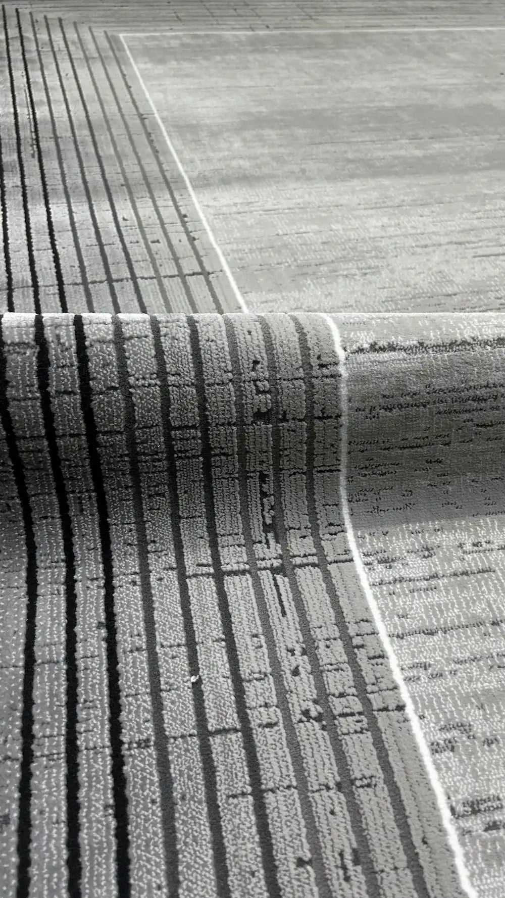 Zev Halı Prime PR018 Gri Antrasit Çoklu Çizgi Bordürlü Modern Salon Halısı 160x230