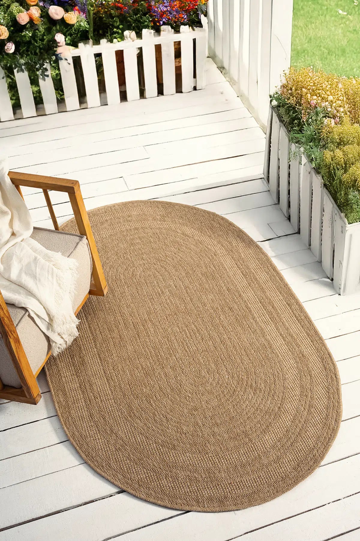 Zev Keten: Oval Kesim Jüt Görünümlü Halı - Mekanlara Akışkanlık Katın