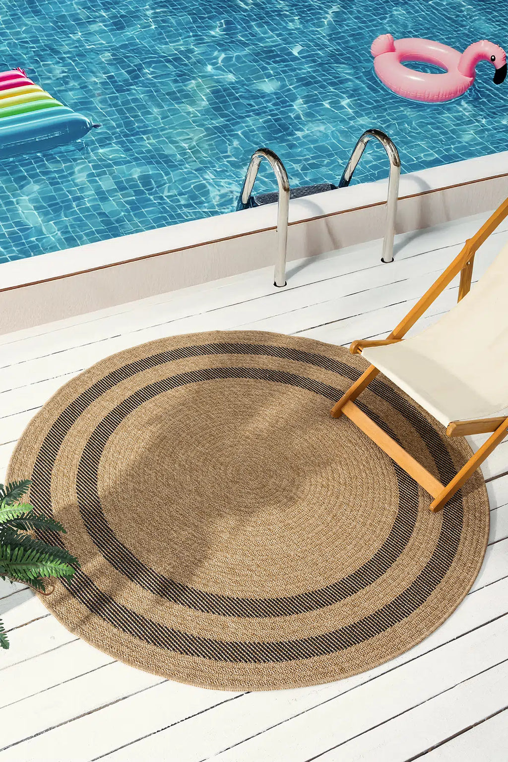 Zev Keten: Yuvarlak Yemek Masası Altına Kusursuz Uyum Sağlayan Halı