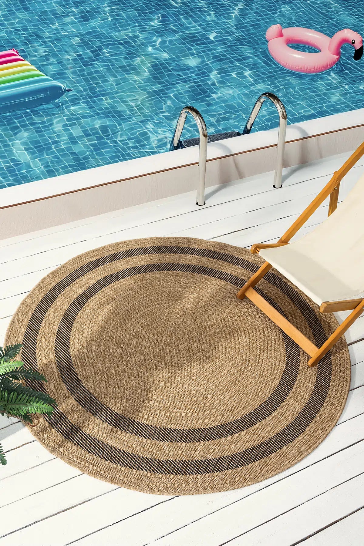 Zev Keten: Yuvarlak Yemek Masası Altına Kusursuz Uyum Sağlayan Halı