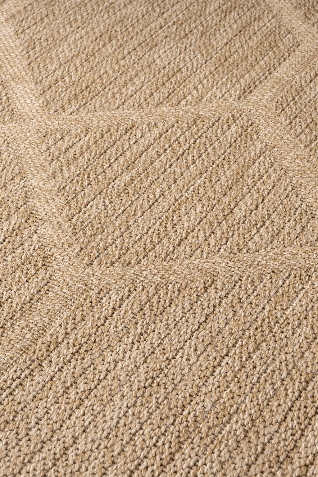 Zev Keten: Mekanın Merkezini Belirleyen Yuvarlak Özel Kesim Halı Özel Ölçü ✂