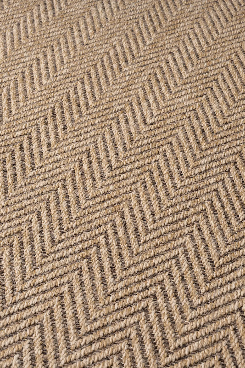 Zev Keten: Profesyonel Mekanlar İçin 4 Metre Çapa Kadar Özel Kesim Daire HalıÖzel Ölçü ✂