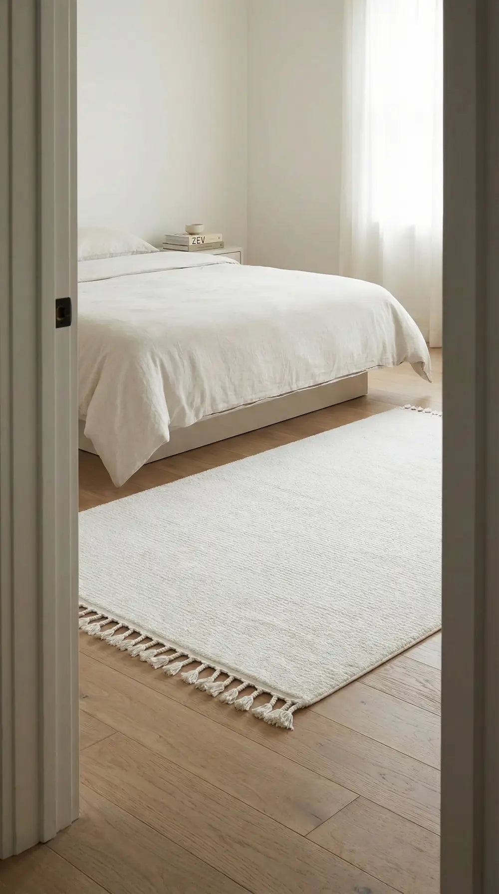 Zev Halı Prime PR019 Krem Düz Sade Mikrofiber Püsküllü Yumuşak Halı 160x230