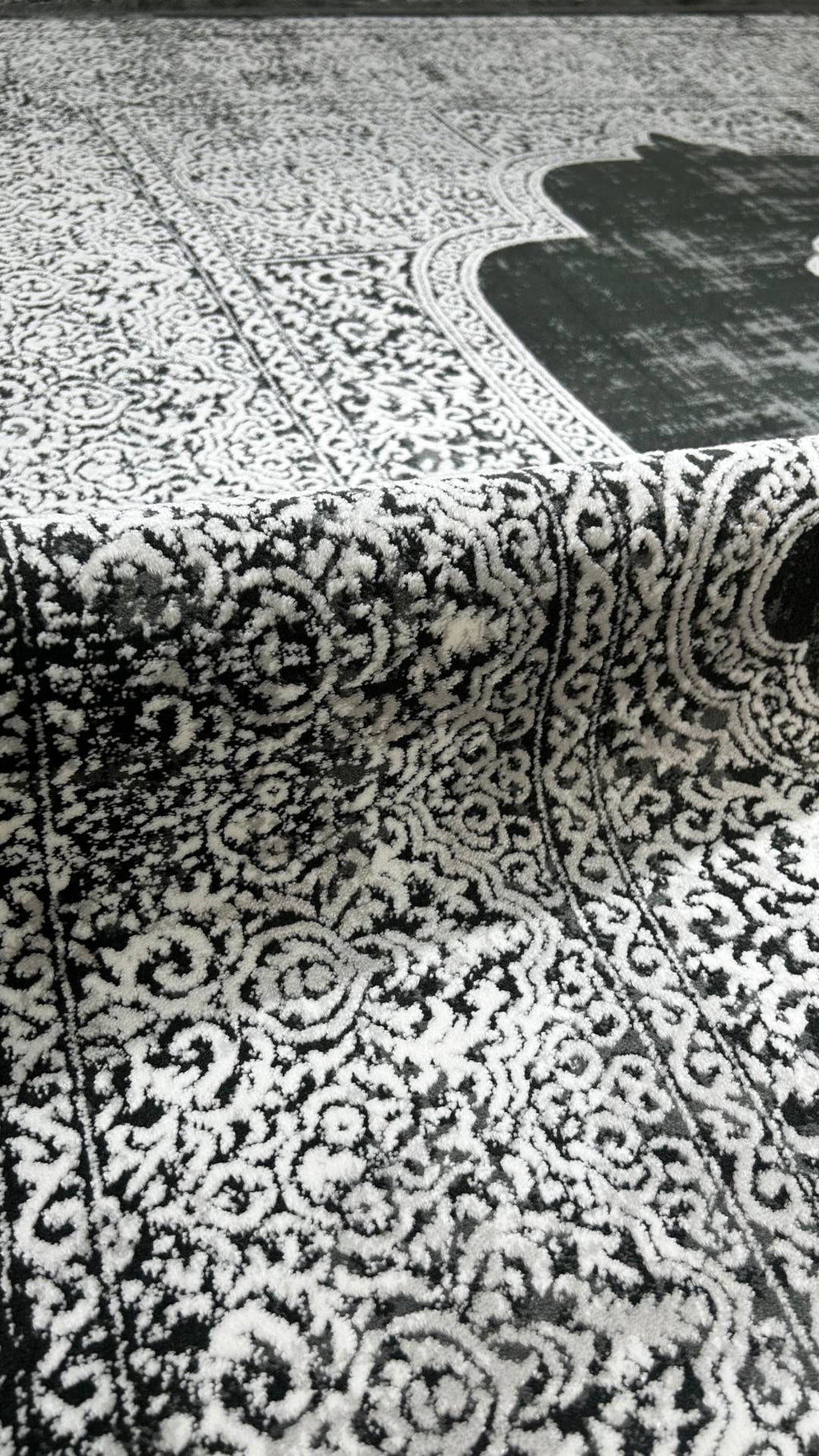 Zev Dark Serisi Zümrüt Siyahı Madalyonlu Triko Akrilik Salon Misafir Odası Halısı- %60 Fırsat Outlet st026  160x230