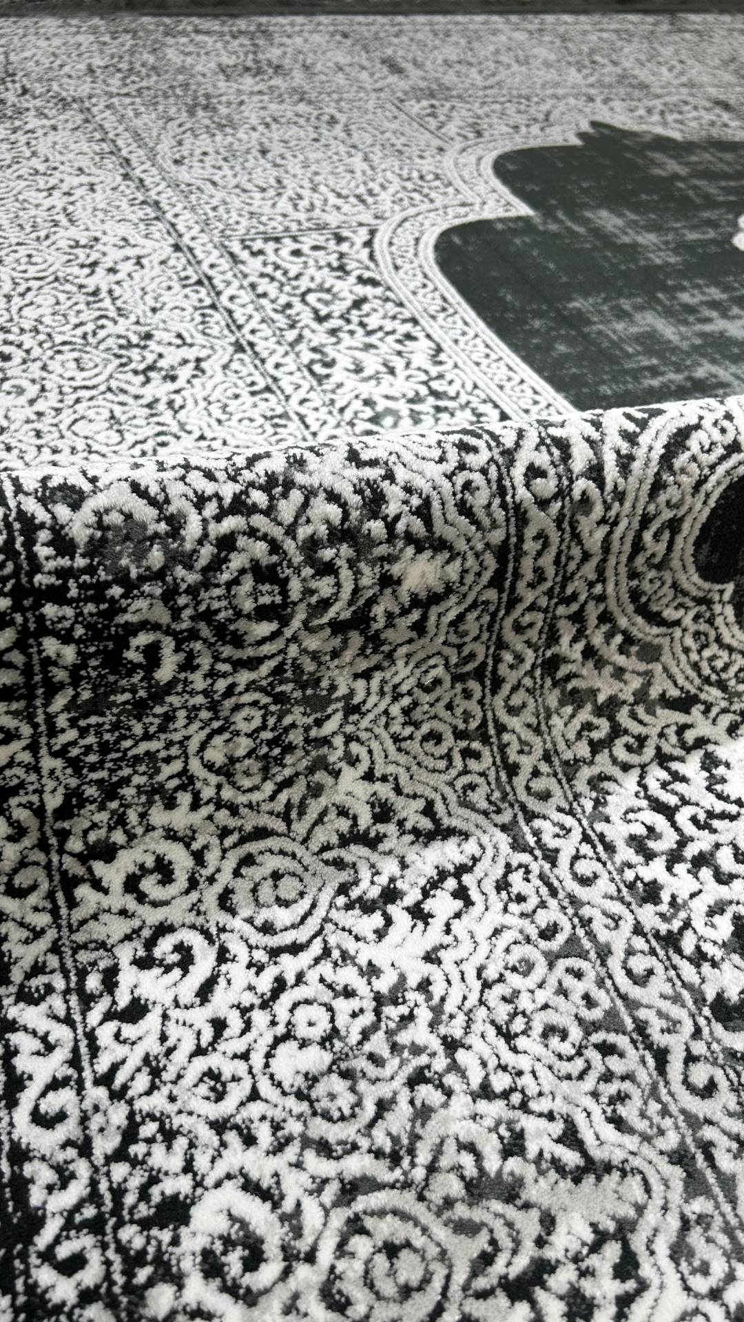 Zev Dark Serisi Zümrüt Siyahı Madalyonlu Triko Akrilik Salon Misafir Odası Halısı- %60 Fırsat Outlet st026  160x230
