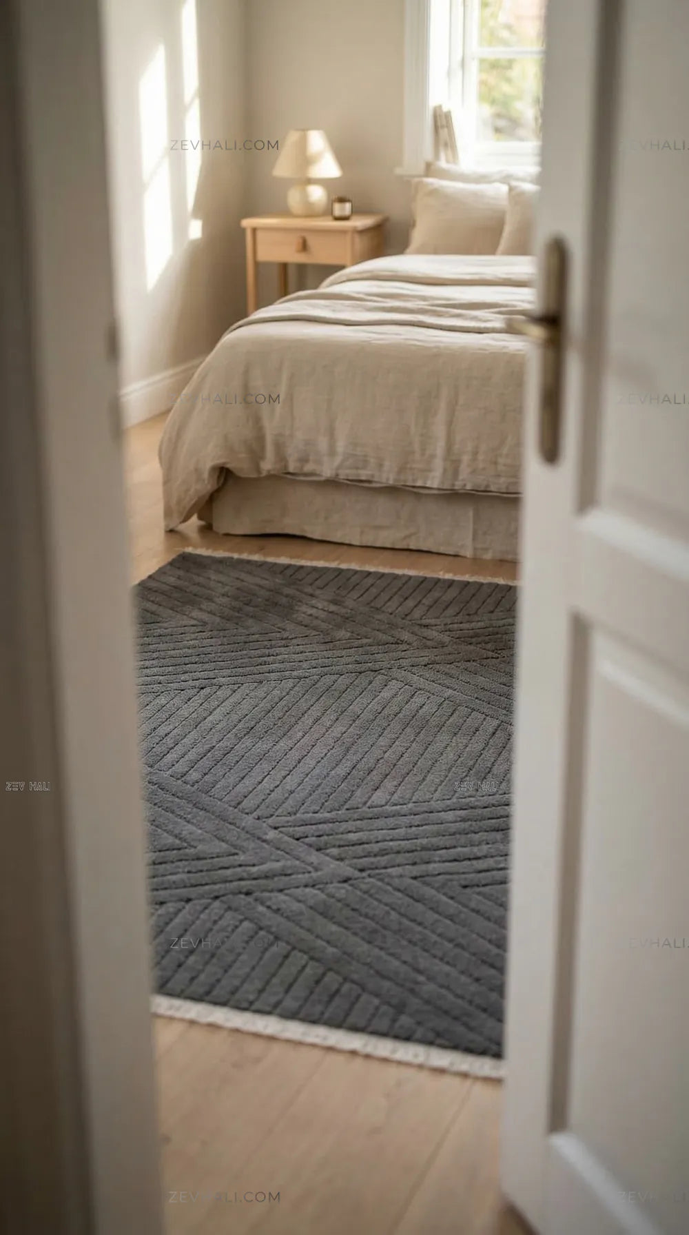 Zev Halı Babil Antrasit Çizgi Desenli Oturma Odası Halısı Özel Ölçü Ba09 | Microfiber Halı | Zev Halı