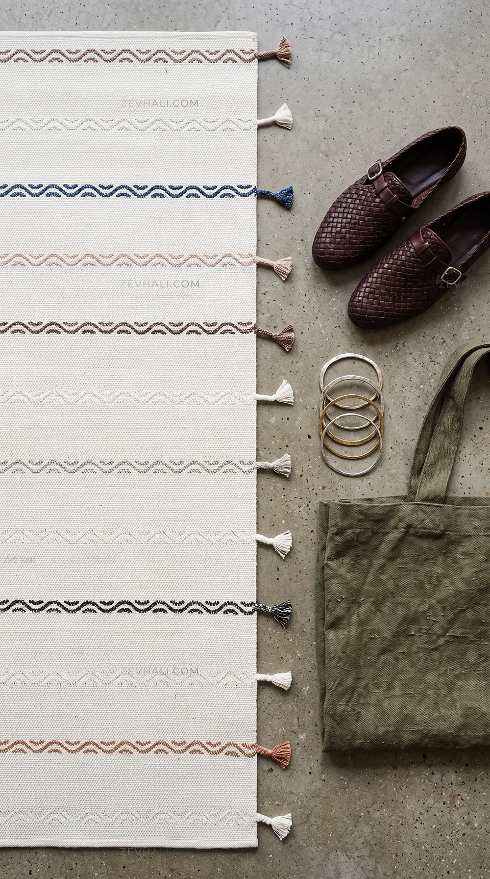 Zev Halı Vincents Colors Beyaz Dalgalı Çizgili Püsküllü İnce Kilim VC05 160x200
