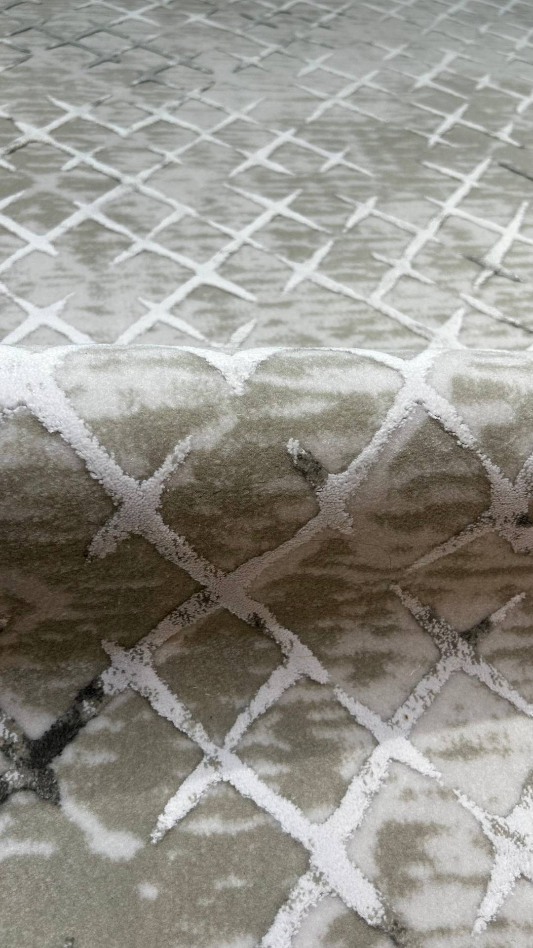 Zev Vogui Serisi Kil Yeşili Modern Geometrik Triko Akrilik Halı %60 Fırsat Outlet st027  160x230