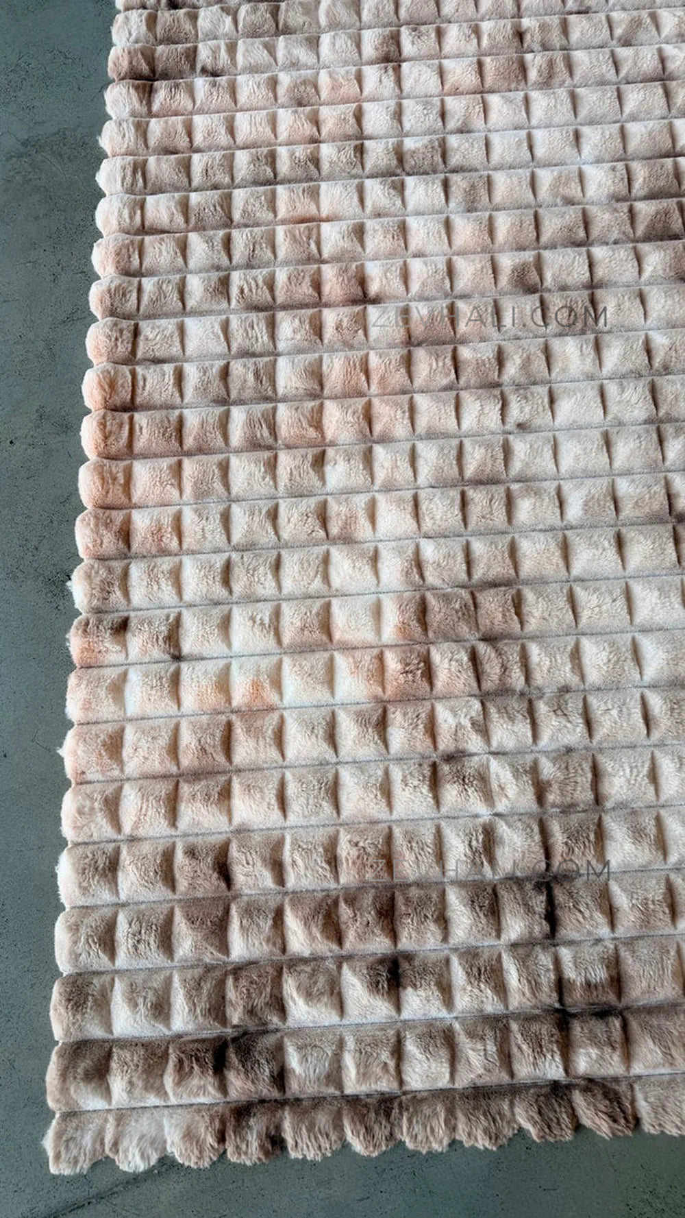 Zev Halı Nerm Batik Vizon Kaymaz Keten Taban Yıkanabilir Tüy Dökmeyen Peluş Halı NR08